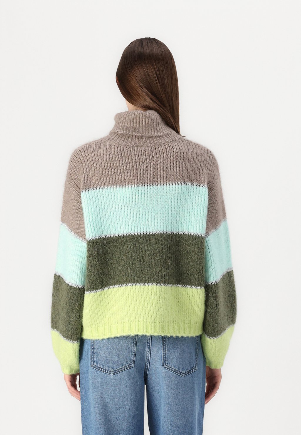 

Джемпер YASLICO ROLL NECK YAS, светло-зеленый