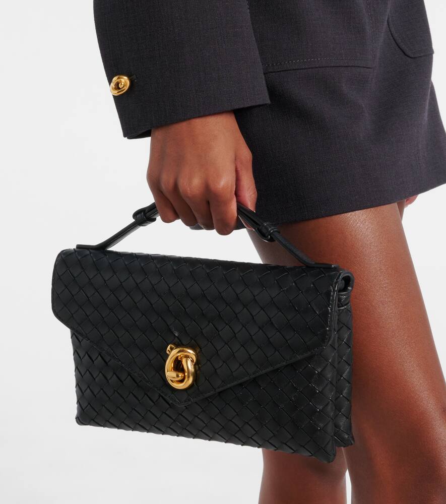Сумка-тоут из кожи Intrecciato с узловым замком Bottega Veneta, Black-M Brass — фото 2