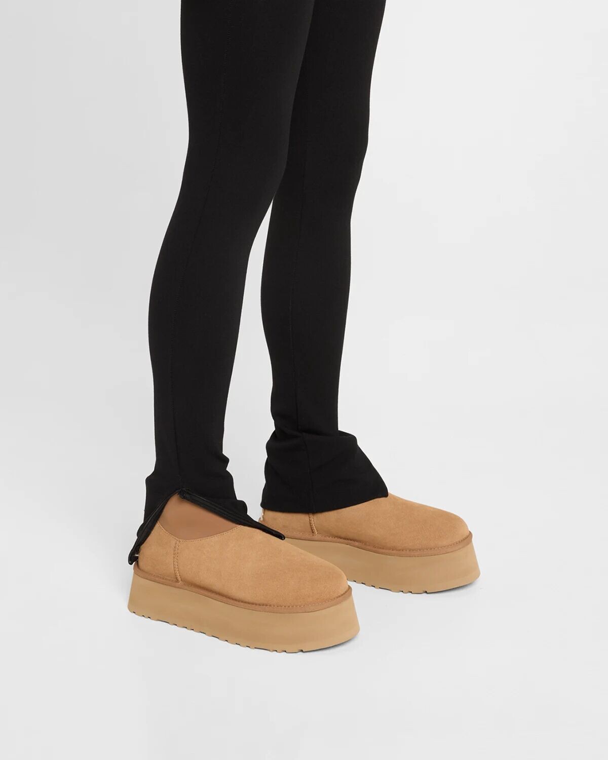 Классические уютные ботильоны Mini Dipper Ugg, цвет Chestnut — фото 2