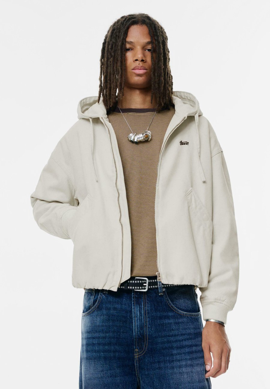 

Куртка PULL&BEAR Light jacket, White