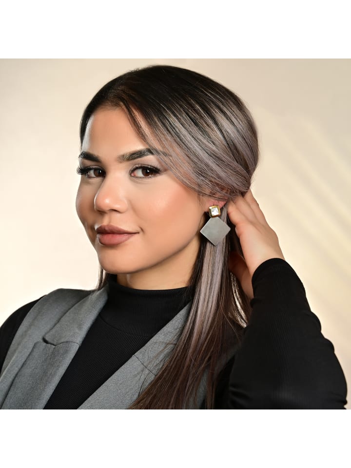 

Adeliás Женские серьги - серьги-гвоздики из нержавеющей стали с перламутровыми вставками в серебряной оправе