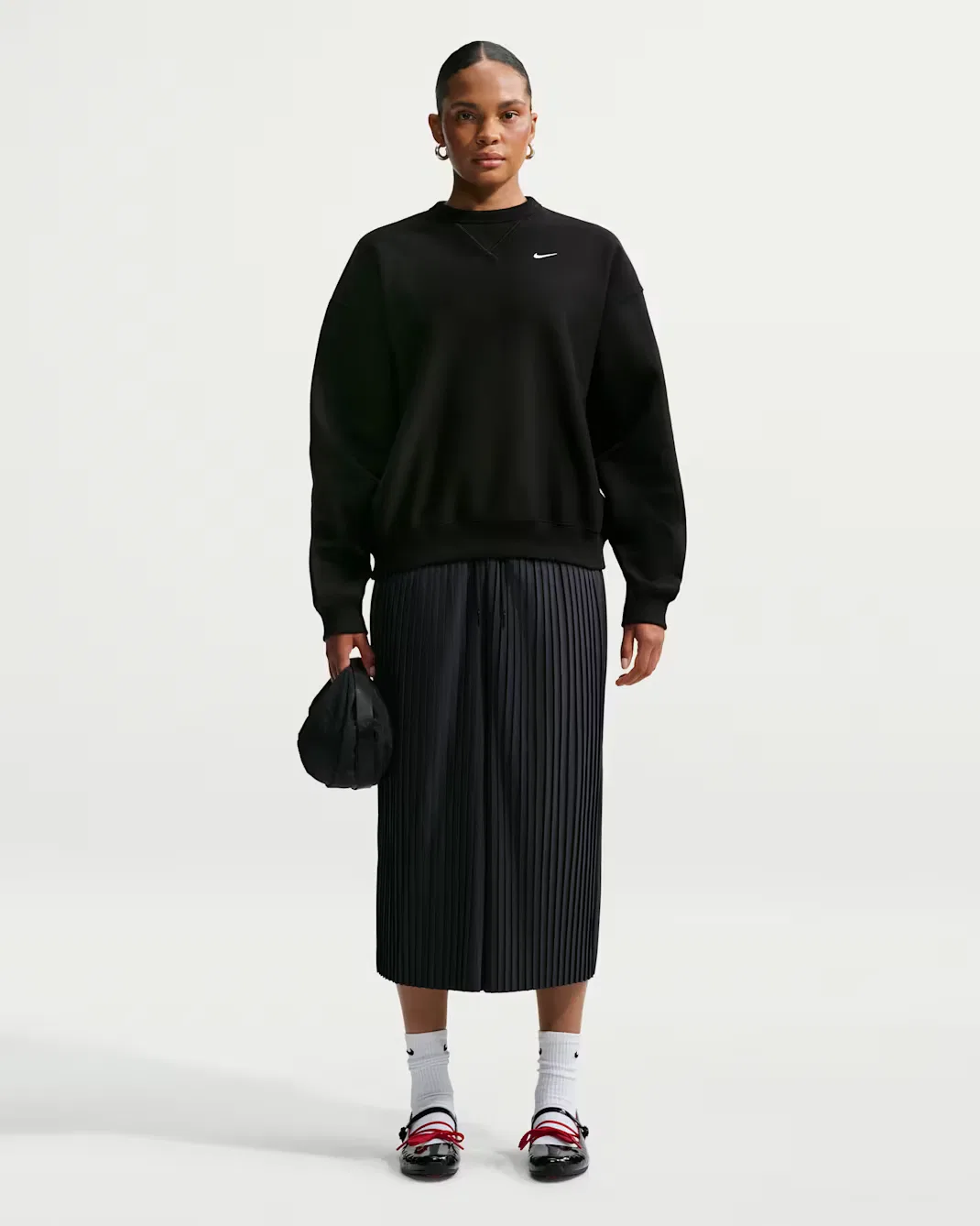 Женская футболка с круглым вырезом оверсайз Nike Studio Fleece Heavyweight, Total Black/Sail — фото 4