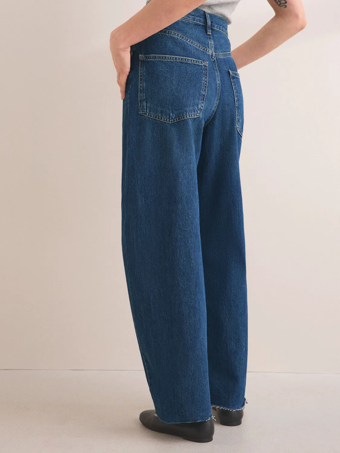 Джинсы-бананы Dark Blue Barrel Leg Jeans Next, темно-синий — фото 3