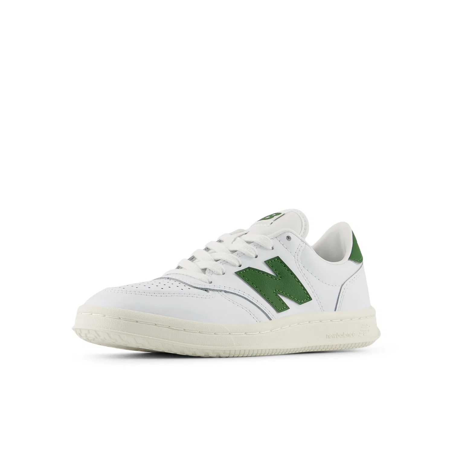 Кроссовки New Balance T500 белого цвета