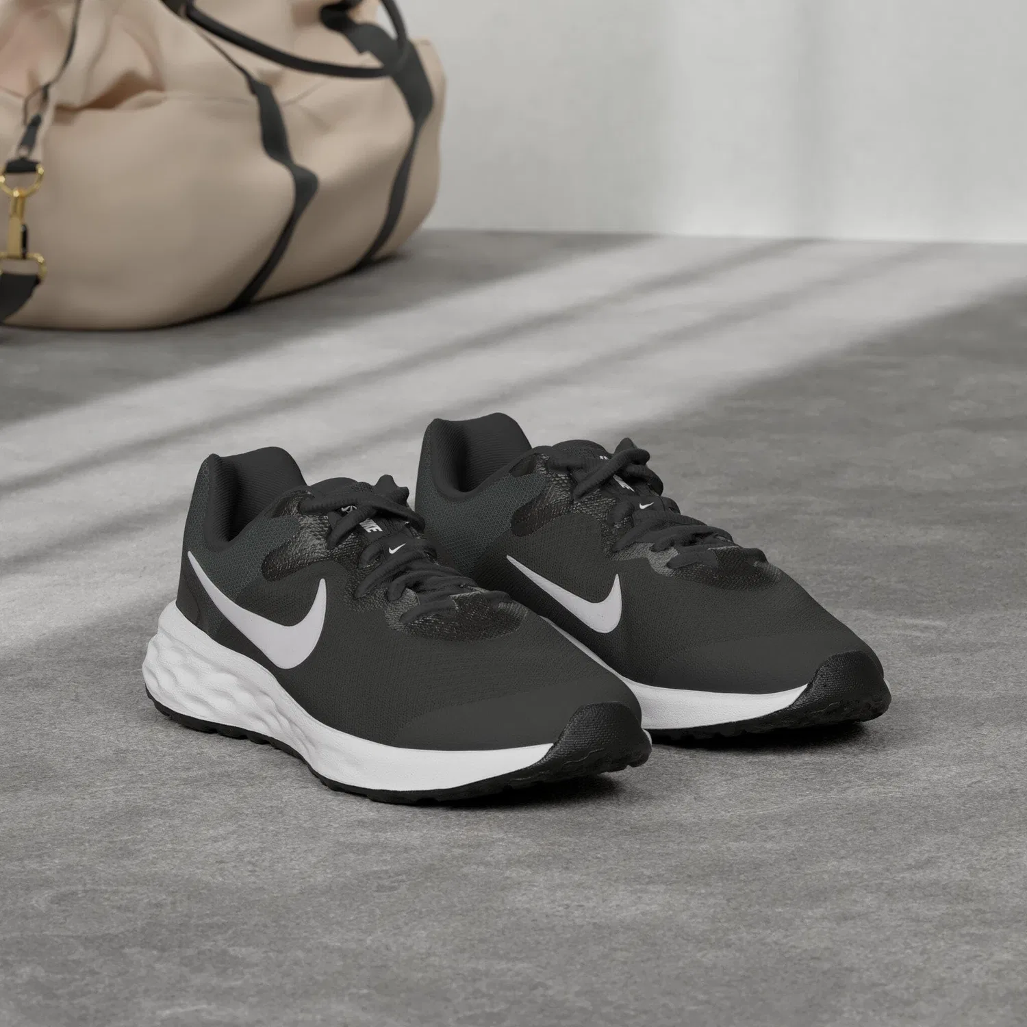 Детские кроссовки для мальчиков с мягкой подошвой Revolution 6 Nn (Tdv) NIKE, Black White Dk Smoke Grey — фото 4