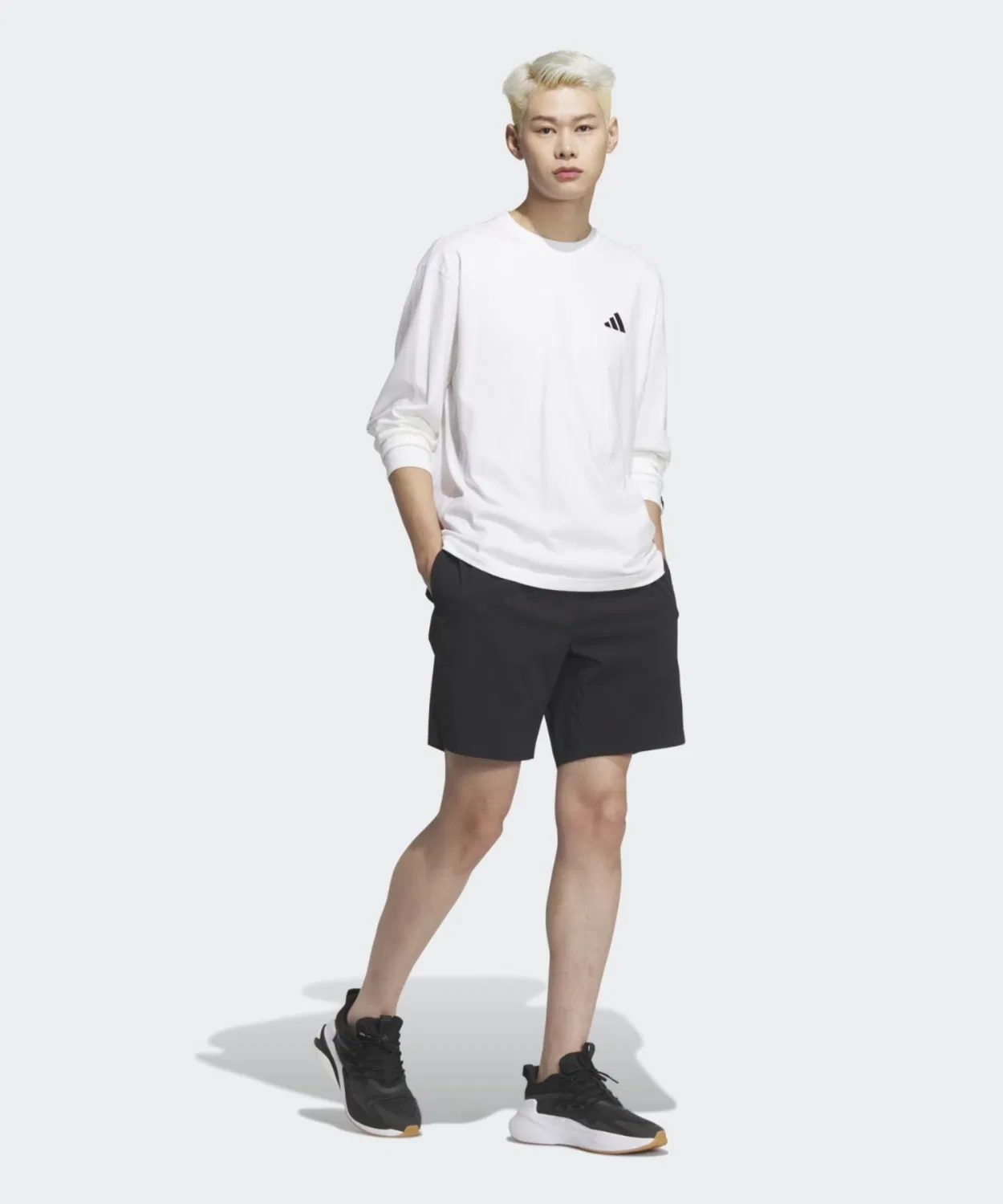 Мужская футболка с длинным рукавомсвободного кроя Essentials Plus Small Logo Adidas, White — фото 3