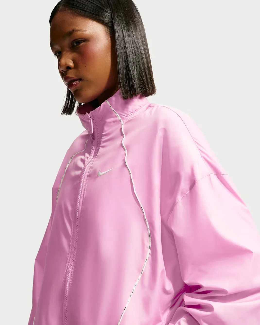 Женская ветровка свободного кроя Repel Nike Sportswear, Pink Rise/Sail/Sail — фото 3