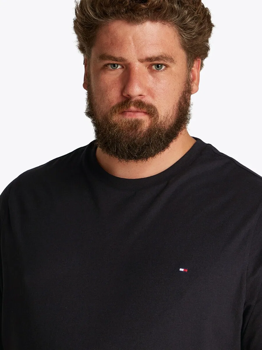 Футболка TOMMY HILFIGER ESSENTIAL черного цвета — фото 4