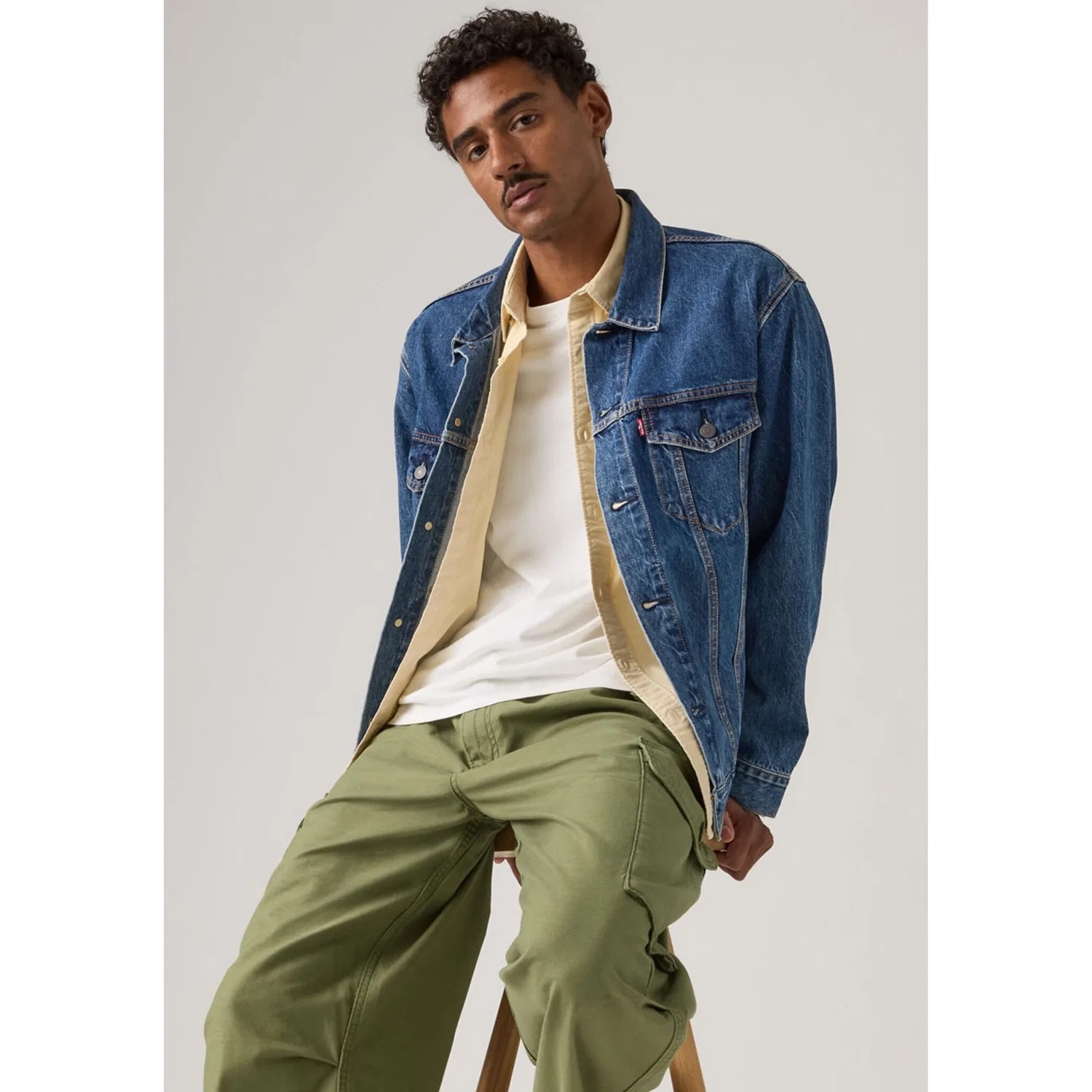 Мужская джинсовая куртка свободного кроя New Relaxed Fit Truck Levi's, Million Dollar T — фото 3