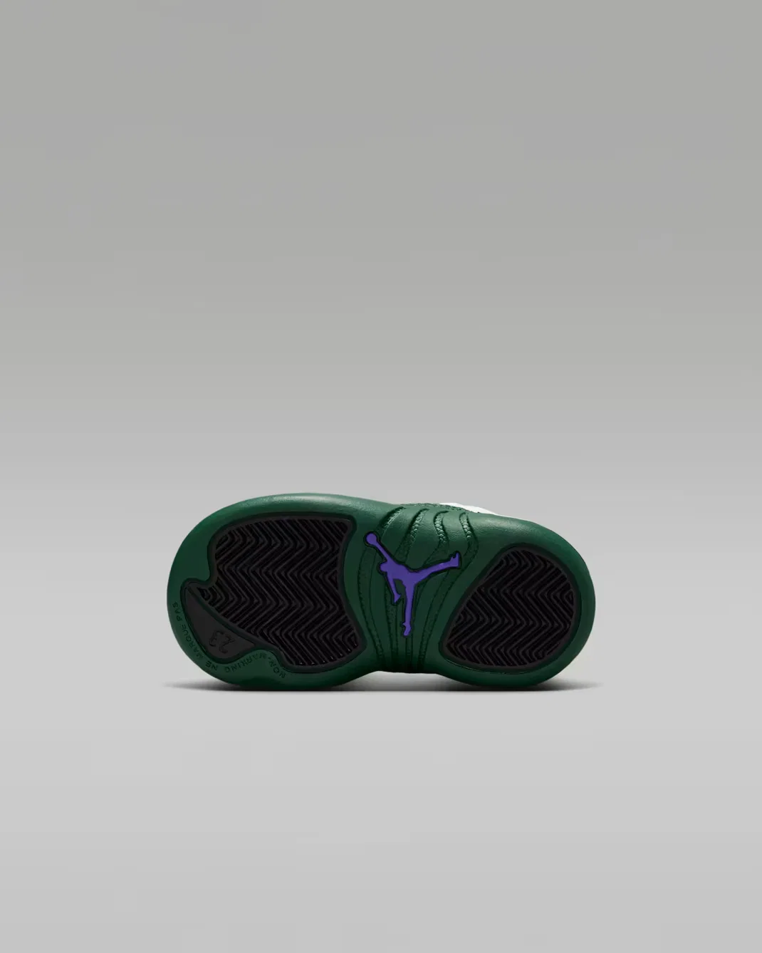 Детская/подростковая обувь Jordan 12 Retro "Idols Become Rivals", Summit White/Fierce Purple/Fierce Purple/Gorge Green — фото 2