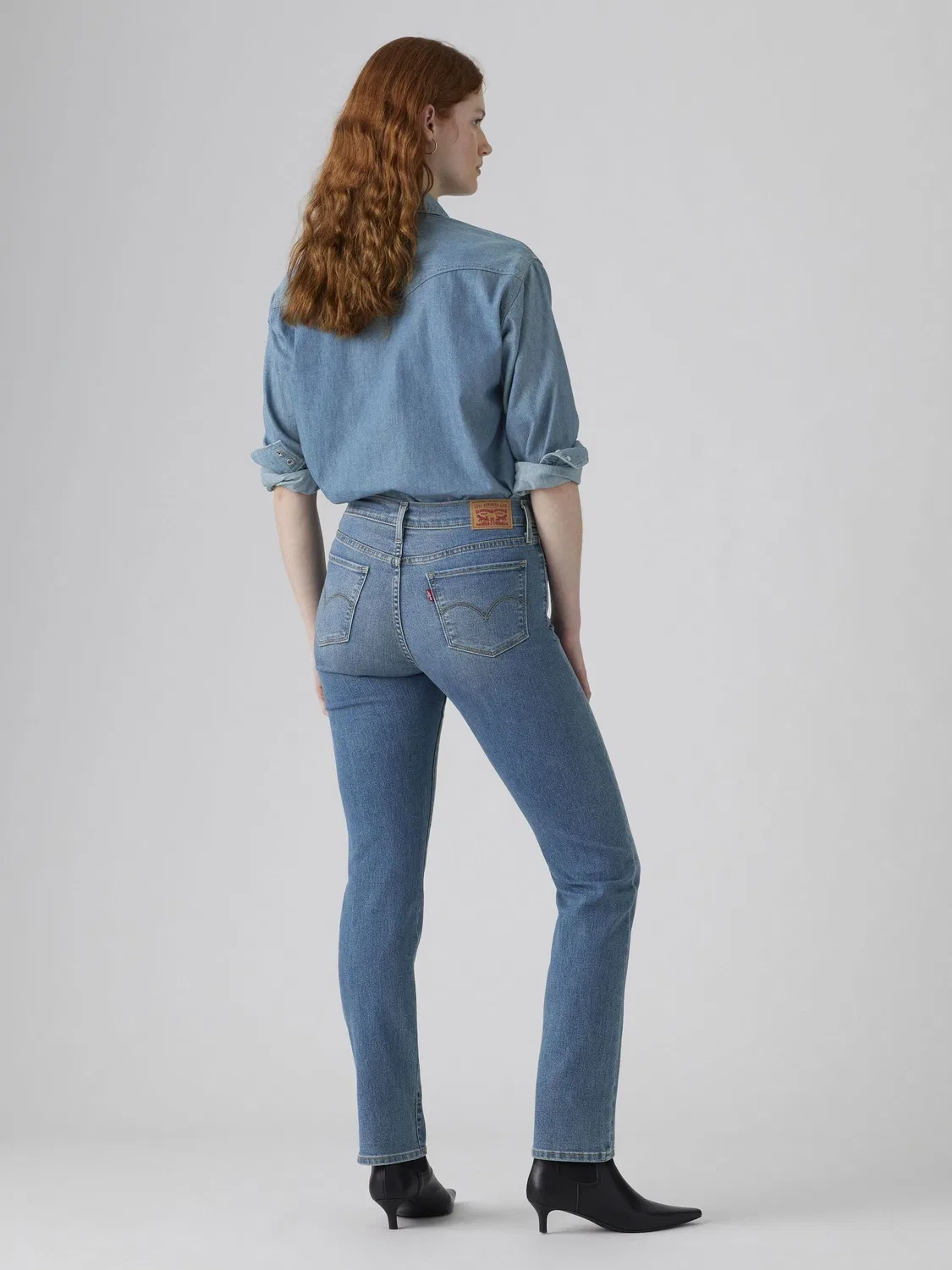 Levi's Eternal Indigo Mid Blue 311 Моделирующие прямые джинсы — фото 2