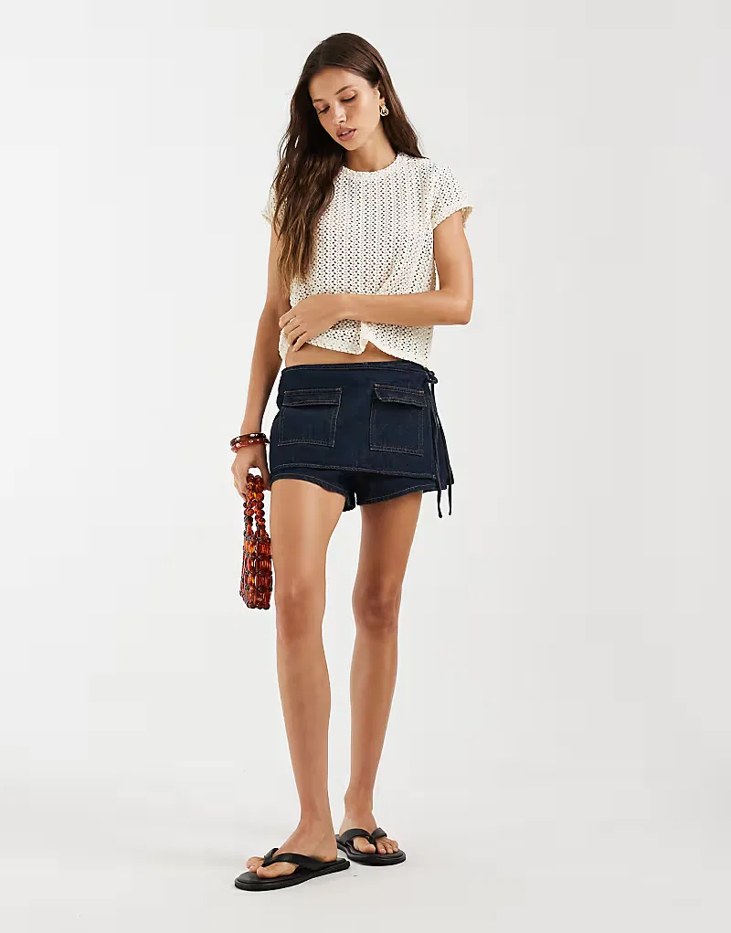 Футболка Levi's с цветочным кружевом, экрю — фото 2