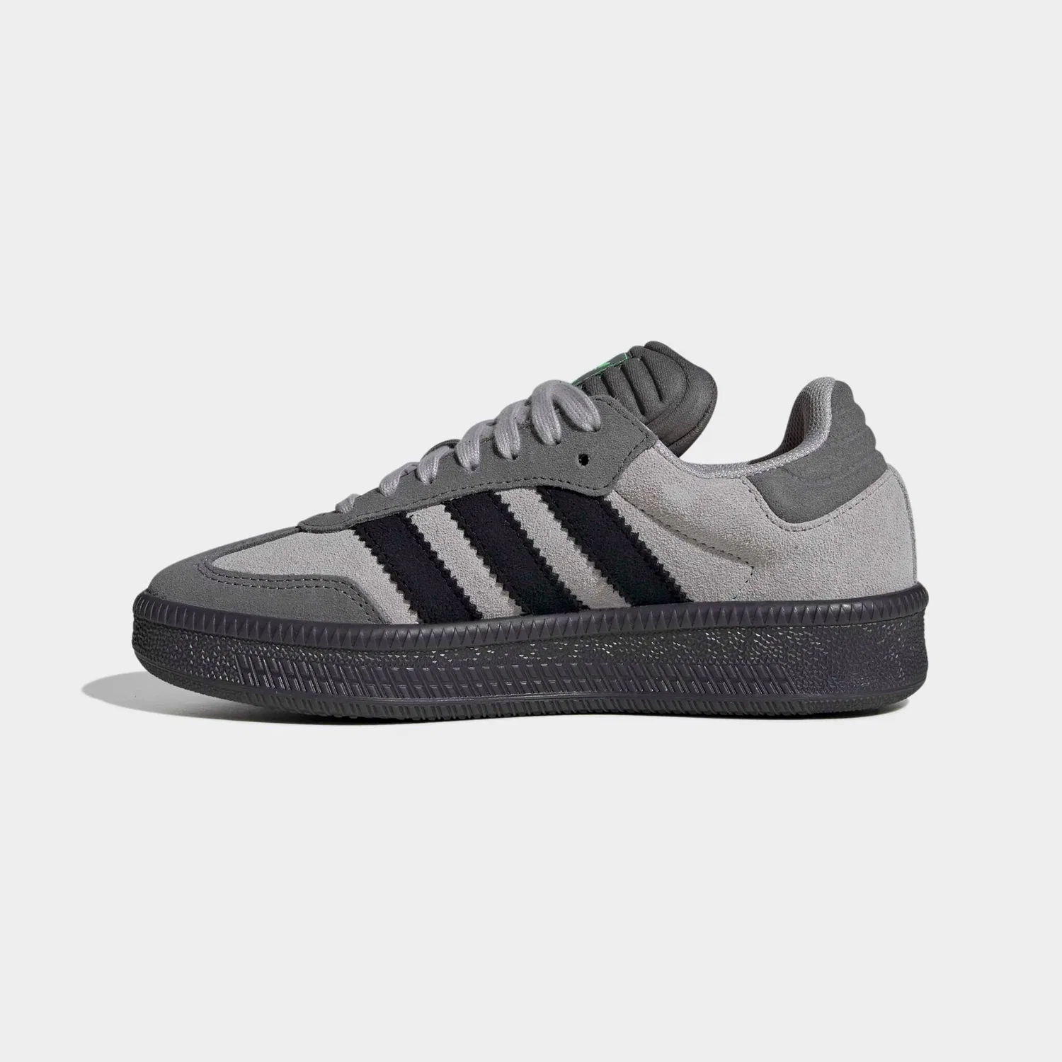 Детские кроссовки с замшевым верхом Samba XLG Adidas Originals, Grey Four/Core Black/Grey Four — фото 3