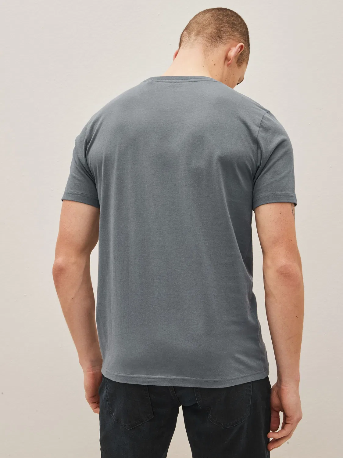 Футболка Essential Cotton 6 Pack Next, черный/сизый/серый меланж/белый/темно-синий/синий — фото 3