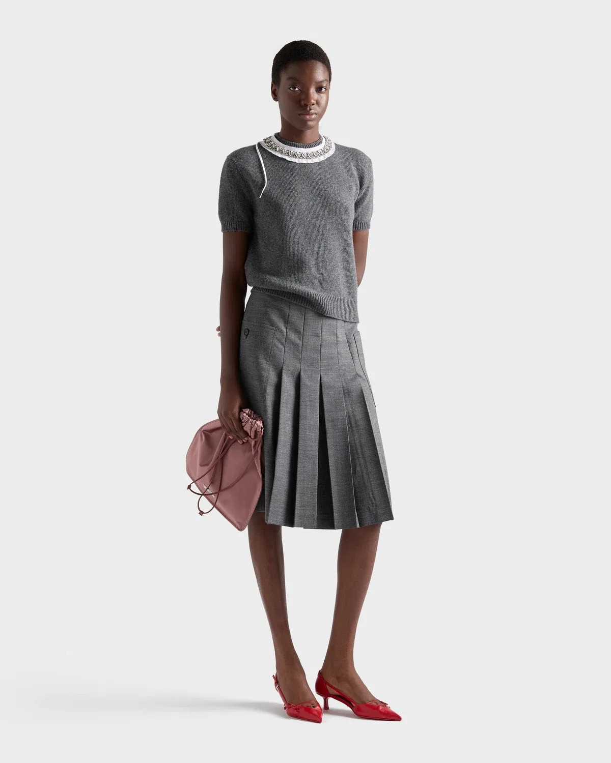 Короткий свитер из шерсти и кашемира Prada, серый — фото 2