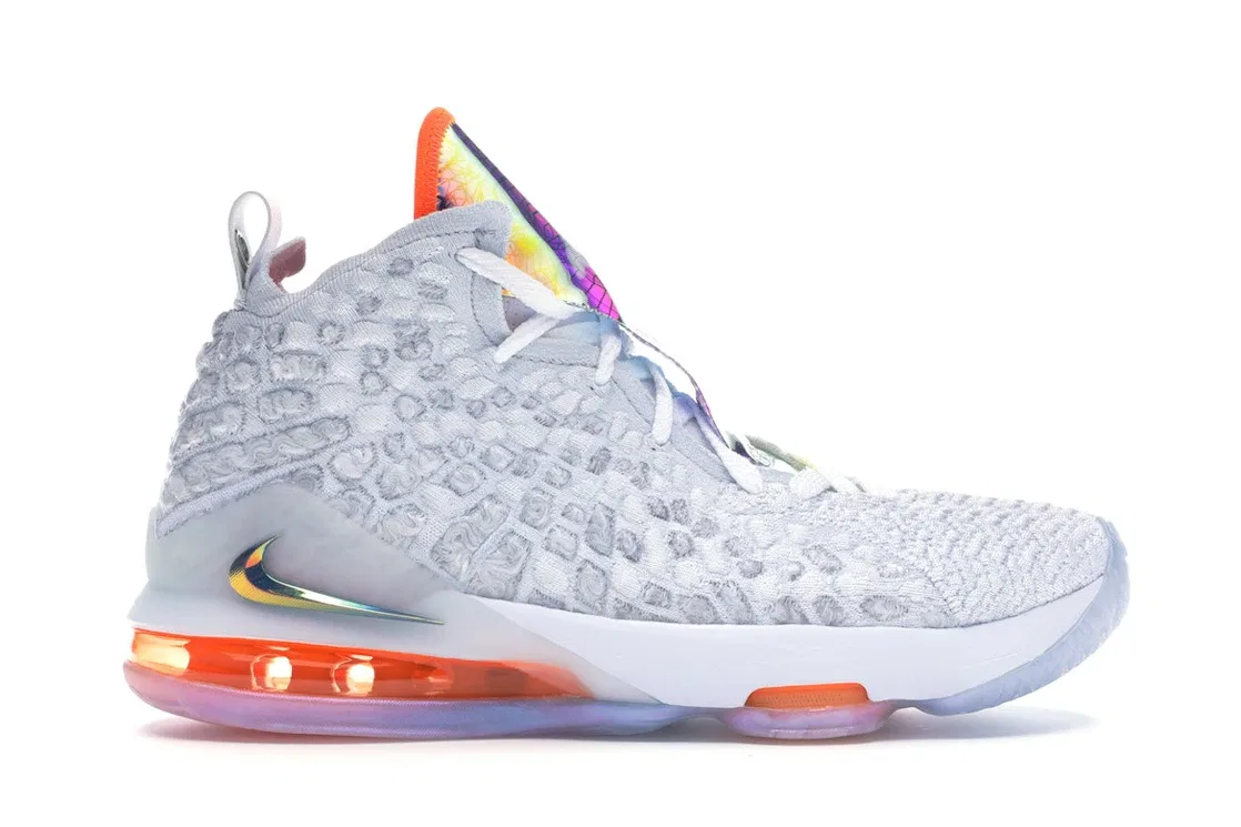 Детские кроссовки для баскетбола Nike LeBron 17 Future Air GS, White/Tech Grey-Quasar Purple