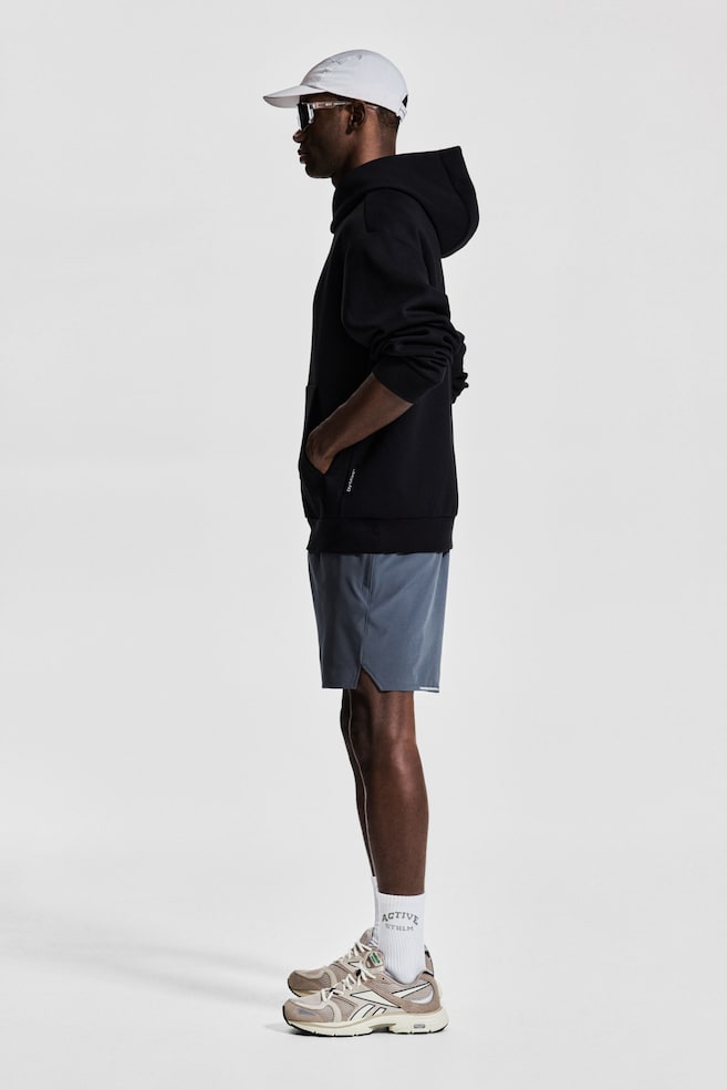 

Короткие шорты для бега с технологией DryMove H&M, серый