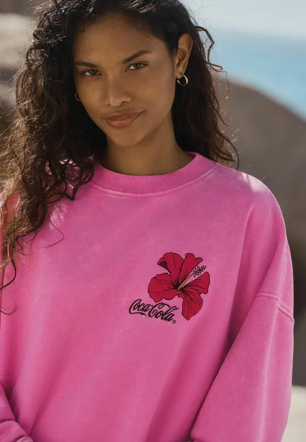 Свитшот с принтом Regular fit - washed look coca-cola summer sweatshirt, Next, розовый