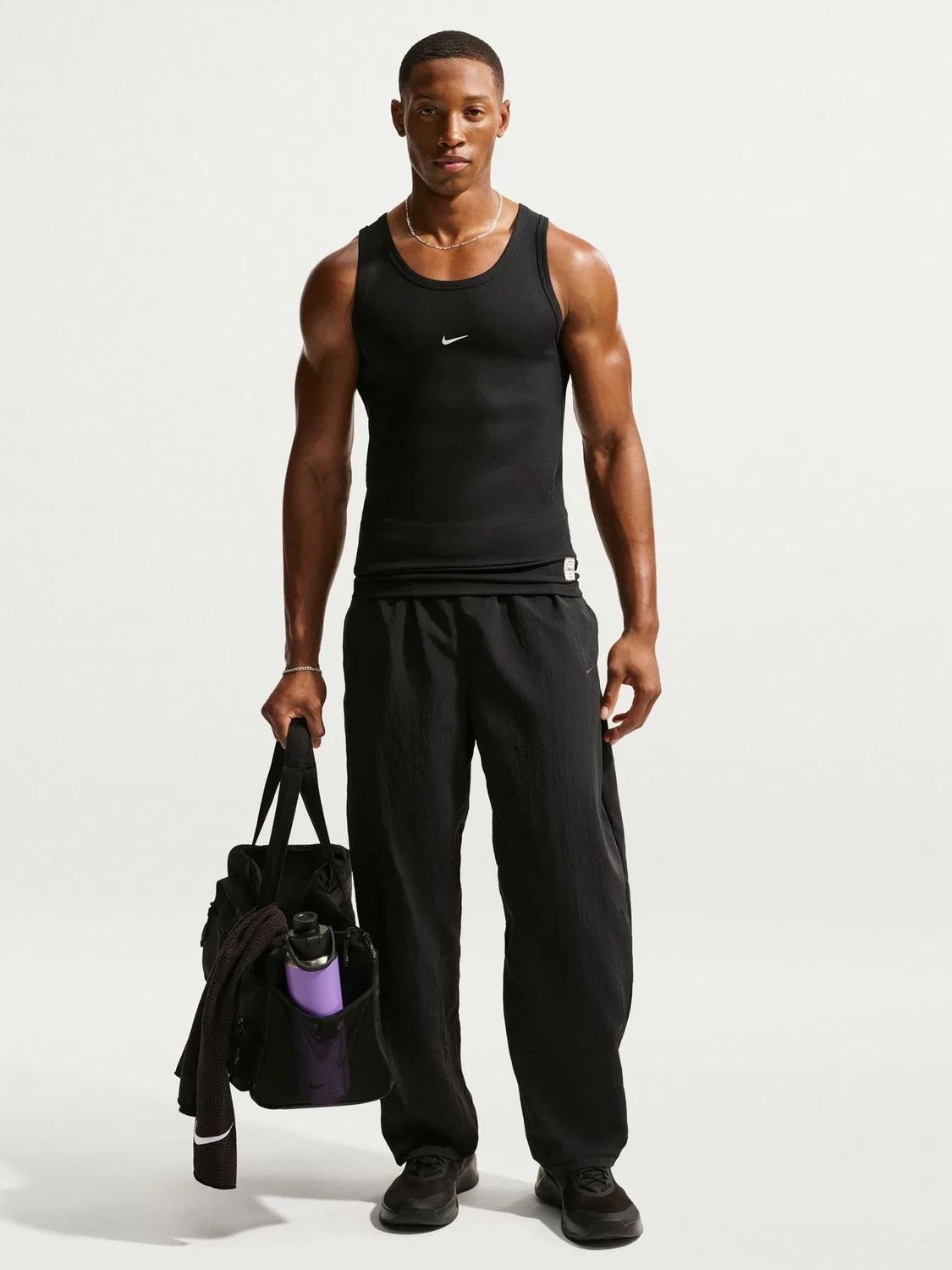 Майка тренировочная Athletic Club Dri-FIT Ribbed Nike, черный — фото 3