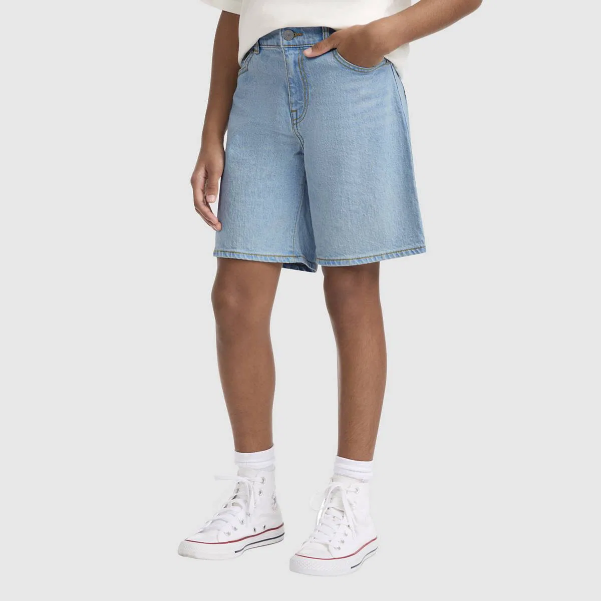 мешковатые джинсовые шорты 94 для девочек 7-16 лет Levi's, Heat Wave - Light Wash — фото 2