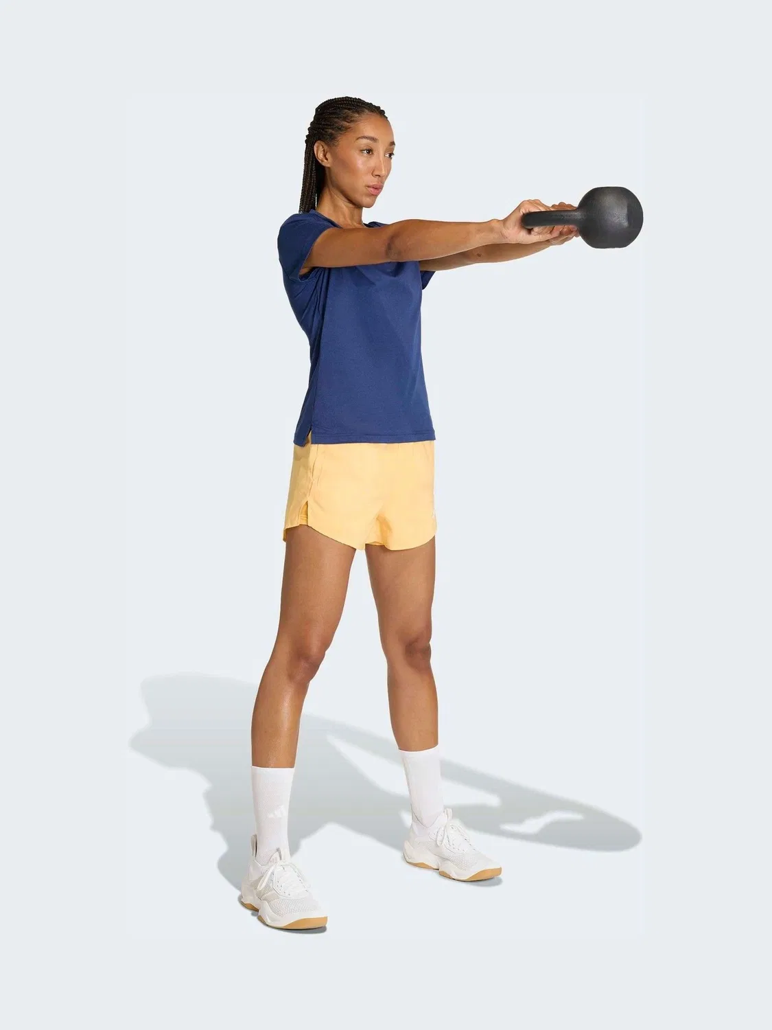 Футболка V-образным вырезом adidas Workout Essentials, синяя — фото 2
