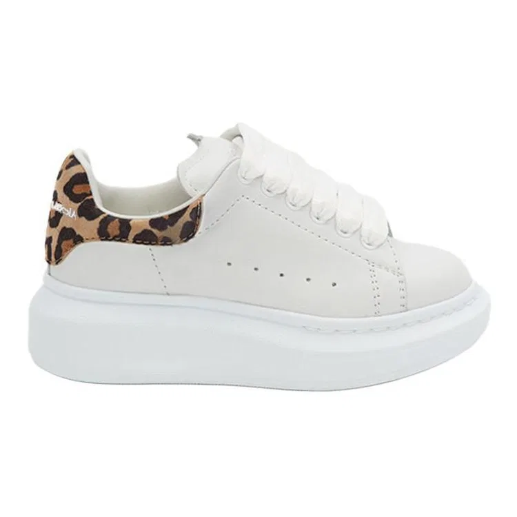 Детские кроссовки для скейтбординга из кожи Alexander McQueen Oversized Sneaker, White — фото 3