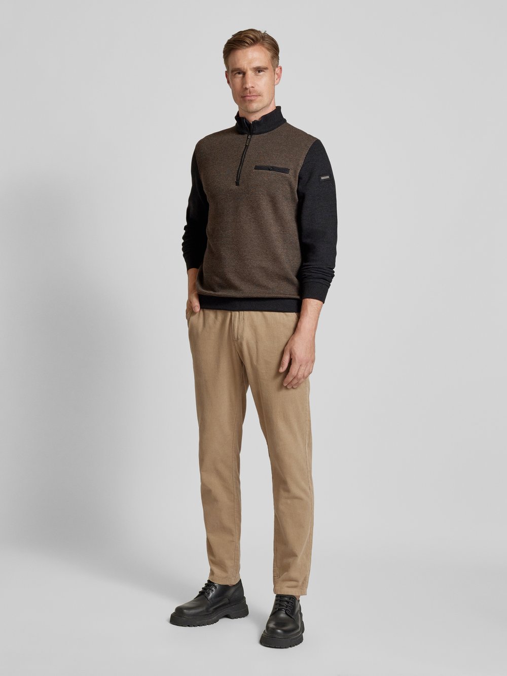 

Толстовка с воротником-стойкой bugatti, темно-коричневый