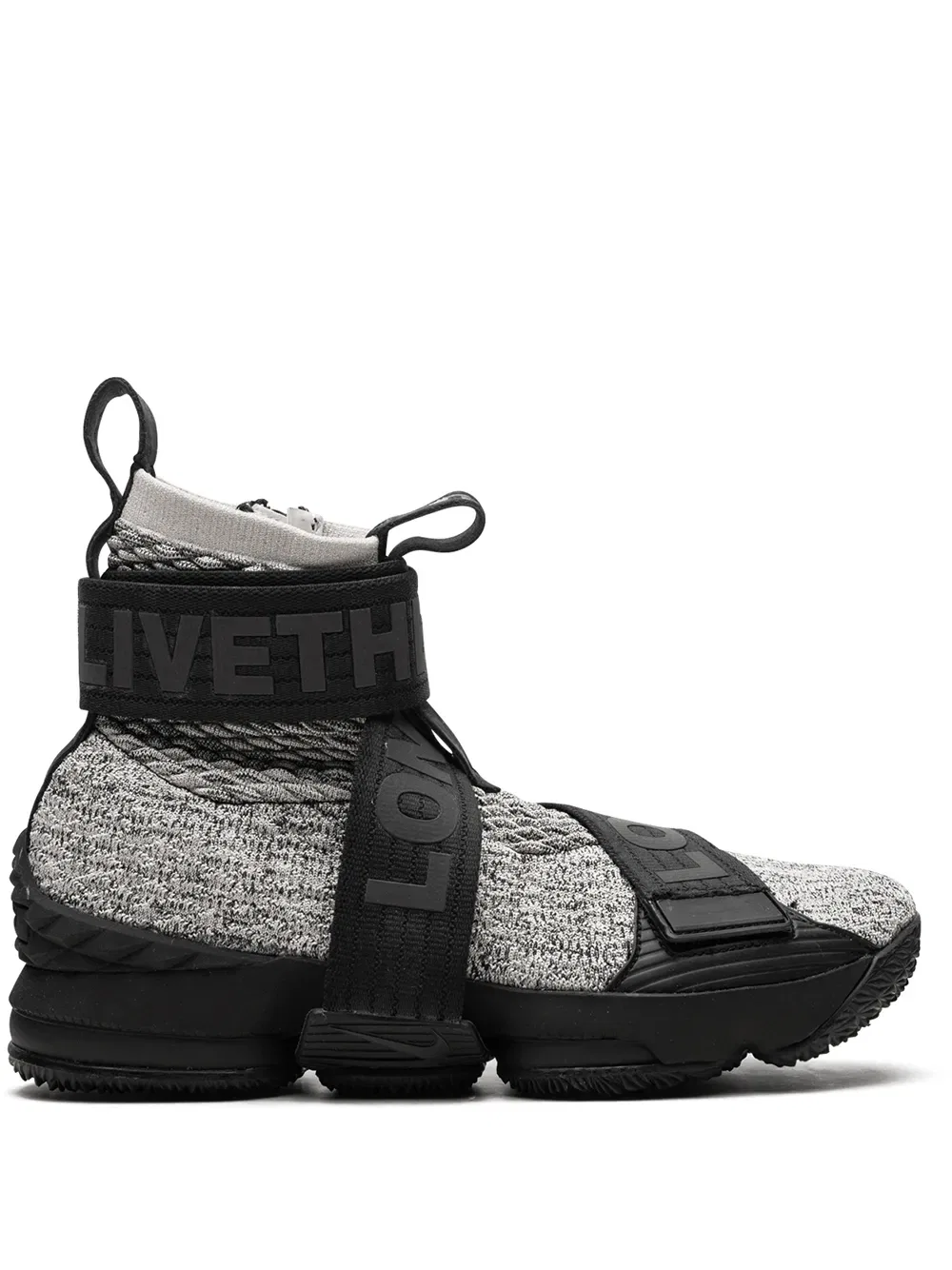 Кроссовки Lebron 15 LIF Nike, серый