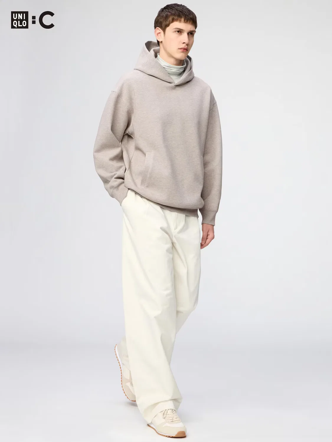 Джинсы Uniqlo, Брюки-Бочонки, с характерным кроем, кремовый