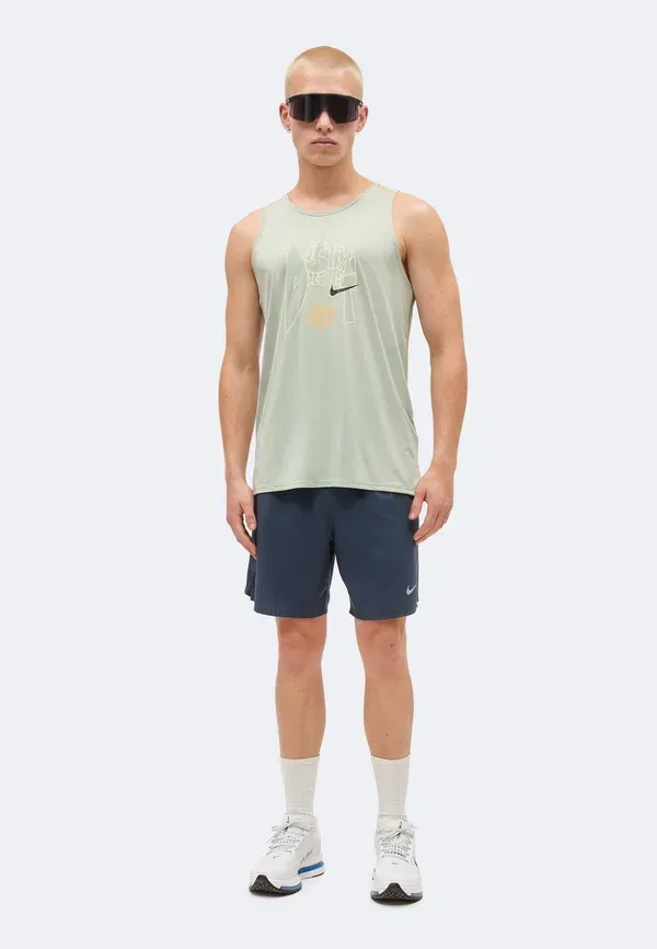 Топ бесшовный с принтом Stride Nike Performance, Jade Horizon — фото 2