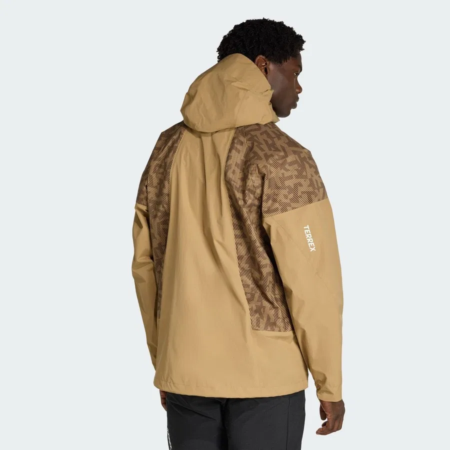 Мужская куртка-дождевик с капюшоном Terrex Xperior 2.5 Layer Hybrid PRIMEKNIT CLIMAPROOF adidas, Коричневый — фото 2