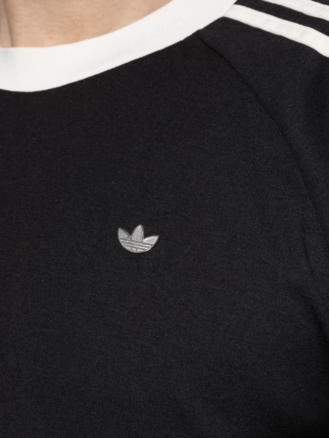Adidas Футболка из 100% хлопка черного цвета — фото 3