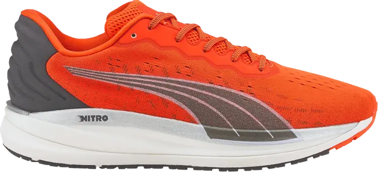 

Кроссовки Puma Magnify Nitro Cherry Tomato, красный