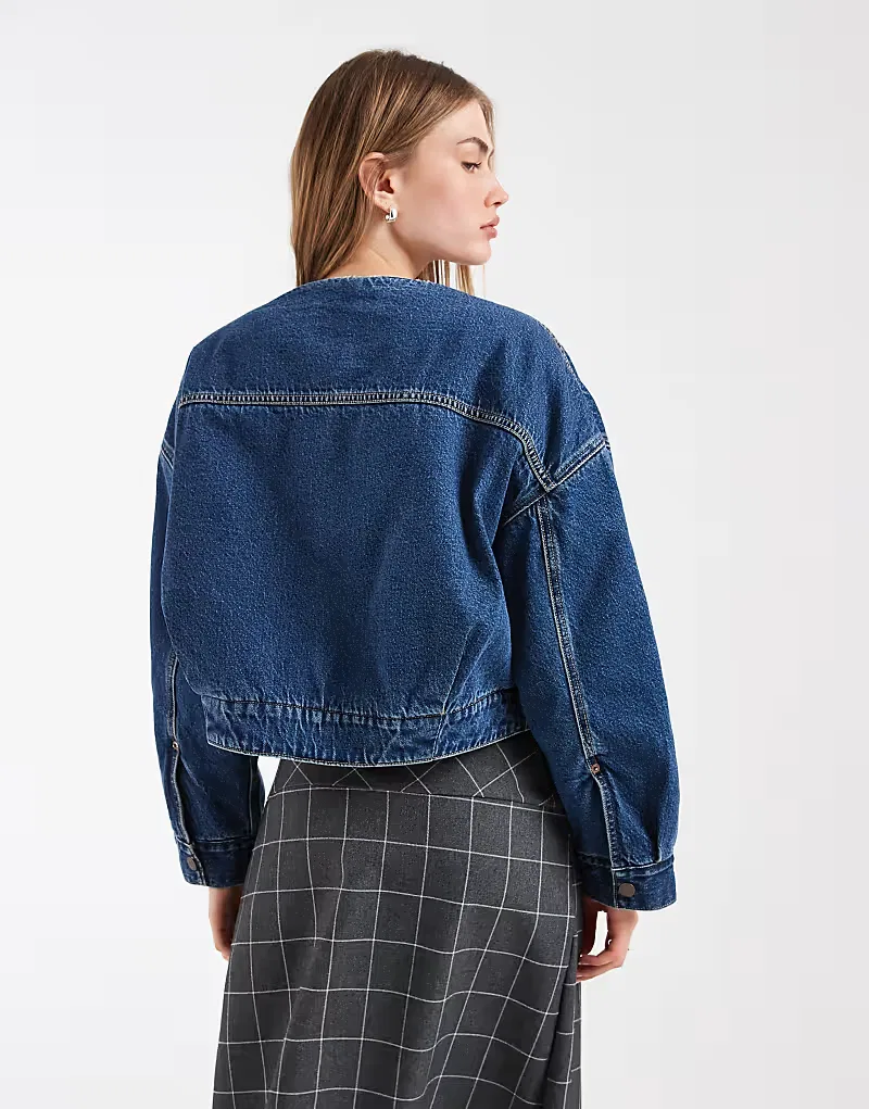Укороченная джинсовая куртка-тракер Levi's с подкладкой из искусственной кожи, синий — фото 3