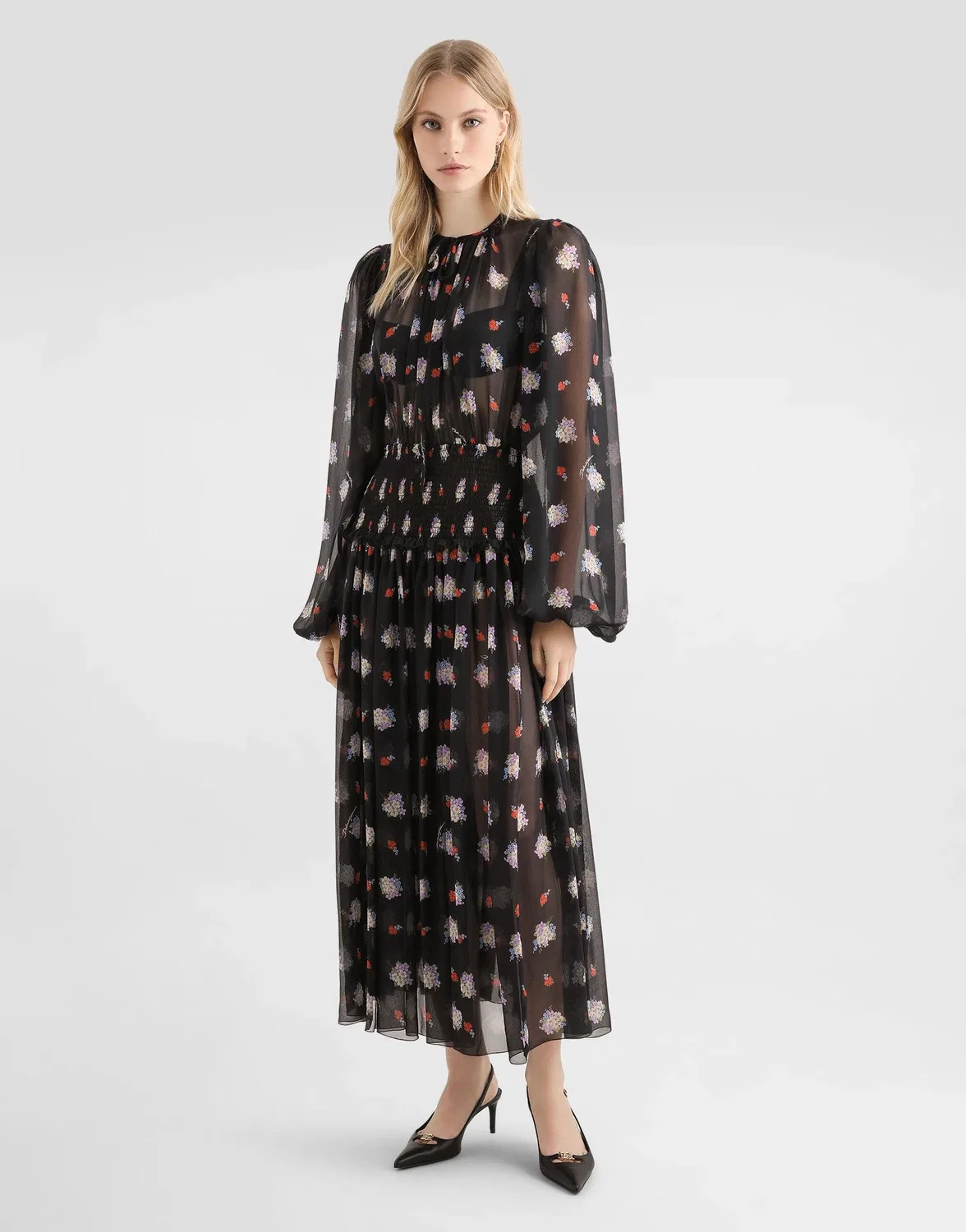 Длинное шифоновое платье с мелким цветочным принтом DOLCE & GABBANA, бежевый — фото 2