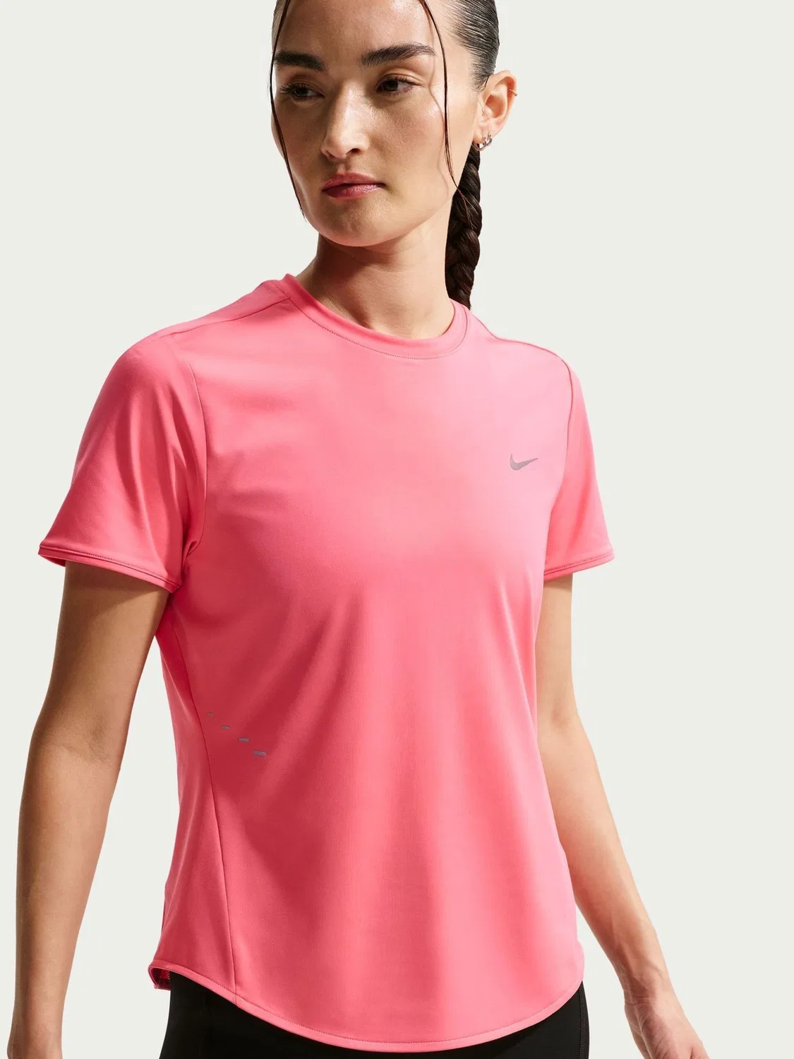 Беговая футболка Swift Dri-FIT Nike, Sea Coral — фото 2