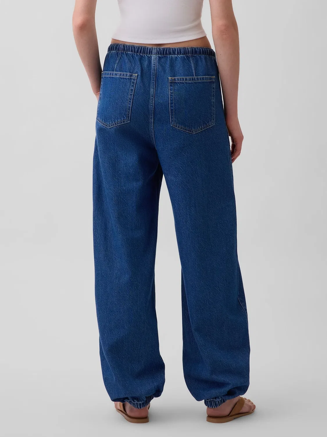 Джинсы баррель Gap UltraSoft Dark Wash — фото 2