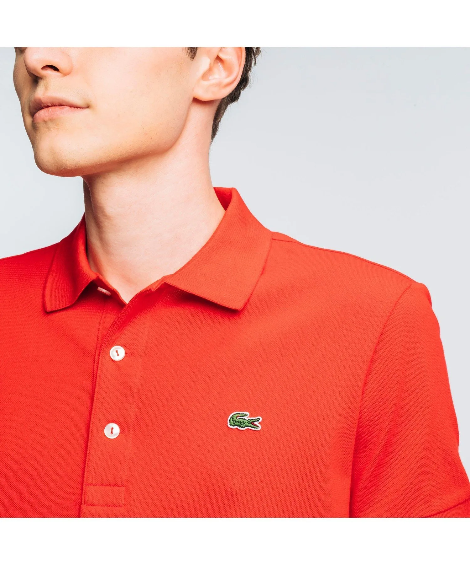 Однотонная облегающая эластичная рубашка-поло (с коротким рукавом) LACOSTE, Red — фото 2