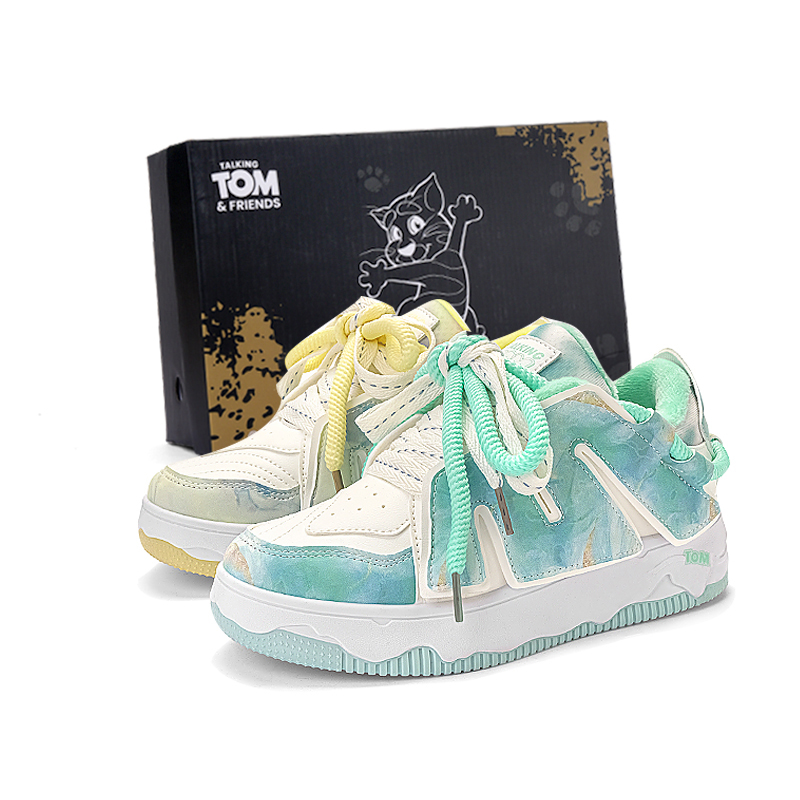 

TALKING TOM Теплые противоскользящие и износостойкие легкие дышащие низкие скейтбордские кроссовки унисекс - водные игры разноцветные (с флисовой подкладкой)