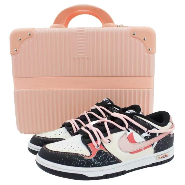 

Кроссовки Nike Dunk Skateboarding Shoes Women's Low-top White, черный/розовый