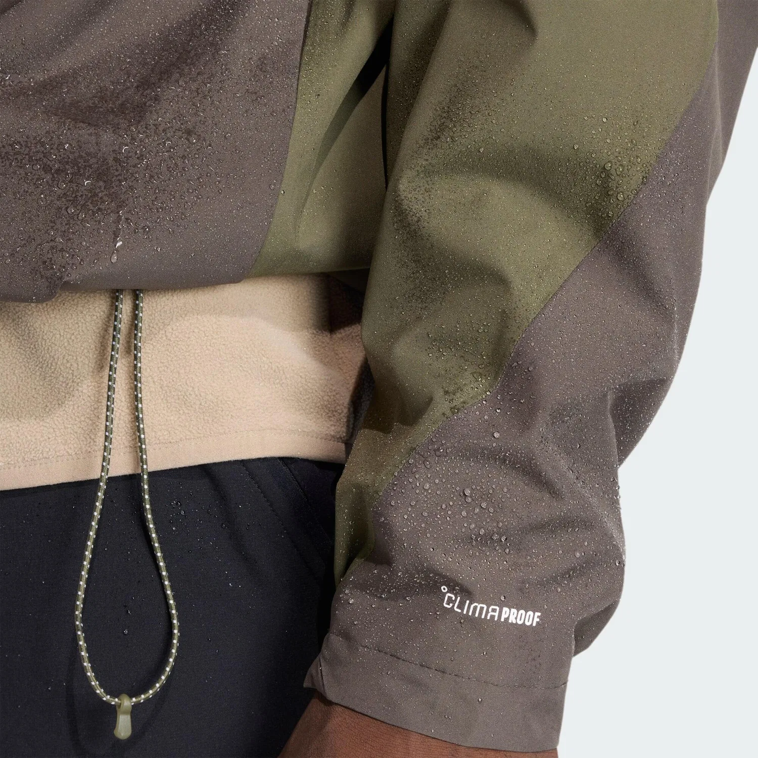 Женская дождевая куртка с технологией Climaproof Terrex Multi 2 Layer Climaproof Regenjacke Adidas, Olivgrun Olivbraun Grun — фото 4