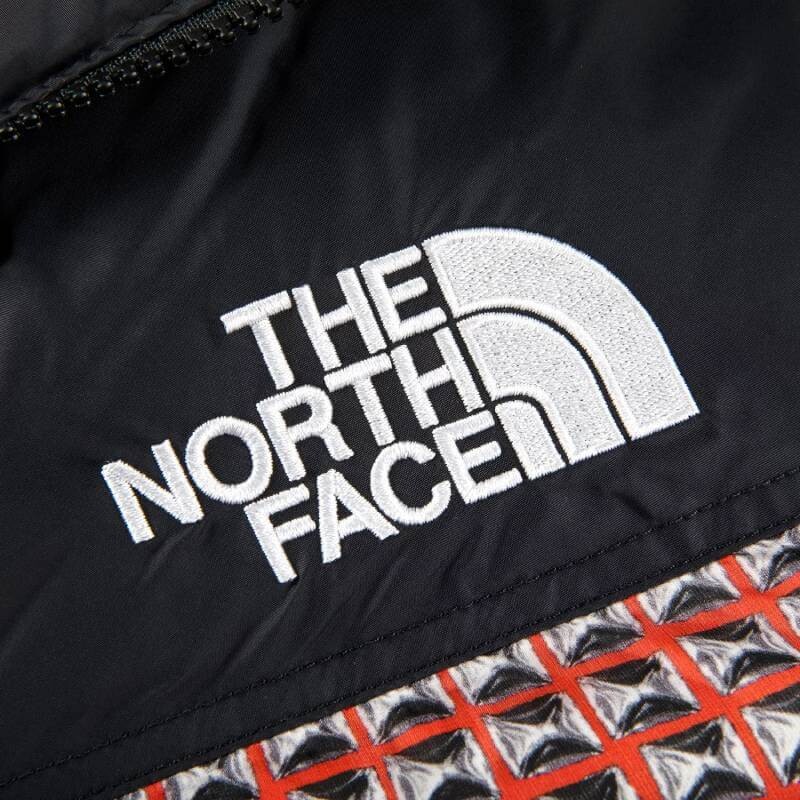 Жилет Supreme x The North Face Studded Nuptse Vest, красный — фото 3