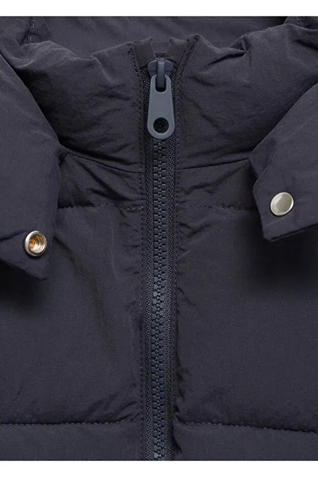 Детское пальто для девочек стеганое с капюшоном Mango Kids, Navy Blue — фото 4