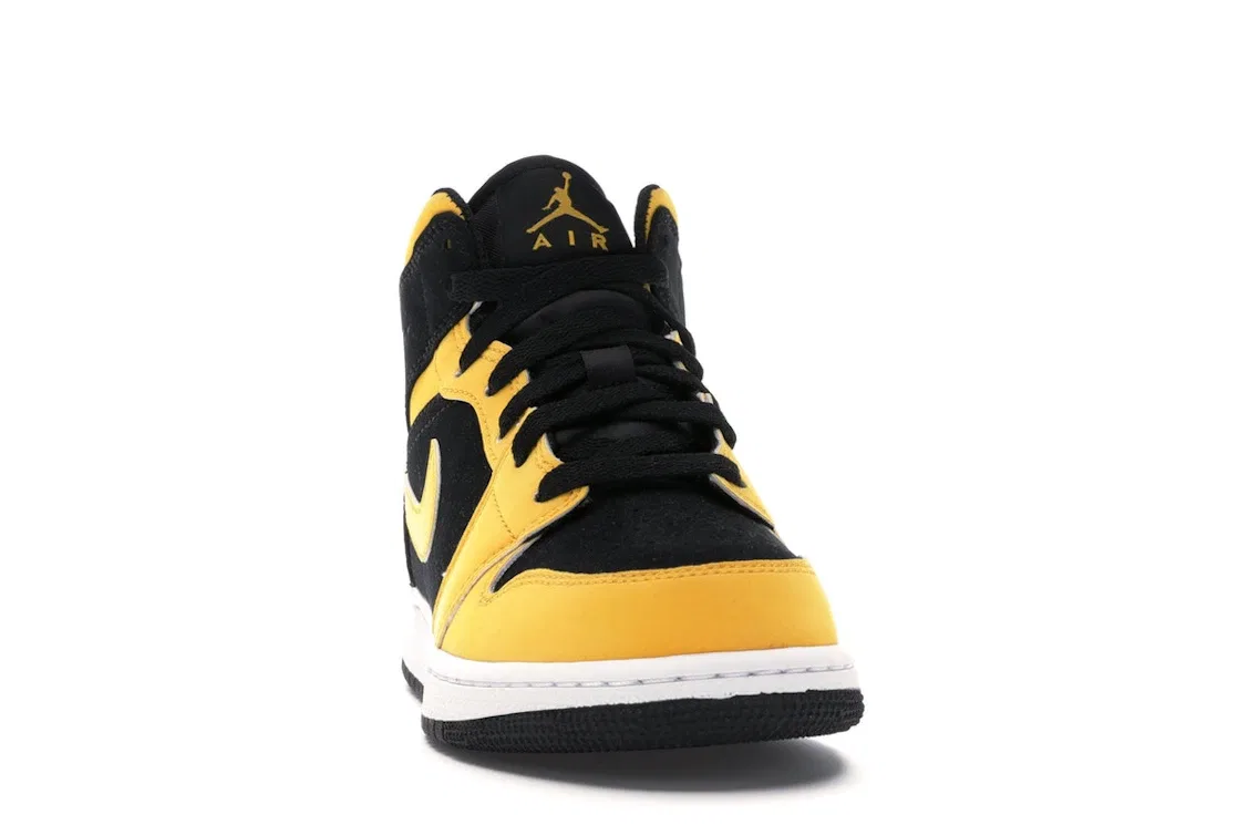 Детские кроссовки с кожаным верхом Jordan 1 Mid Reverse New Love Jordan, Black/University Gold-White — фото 2