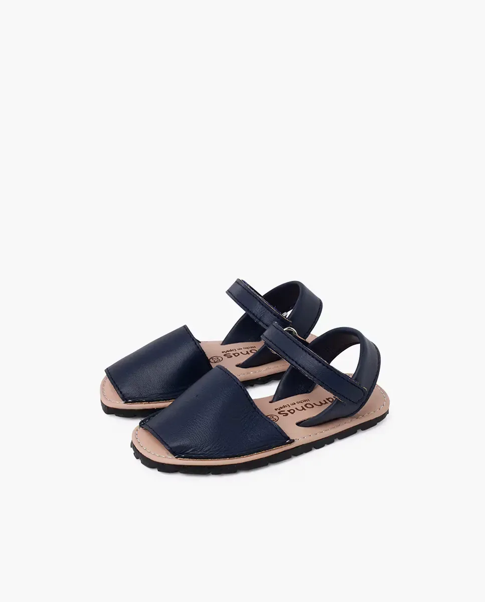 Мягкие сандалии для девочки с гибкой подошвой Pisamonas, темно-синий — фото 3