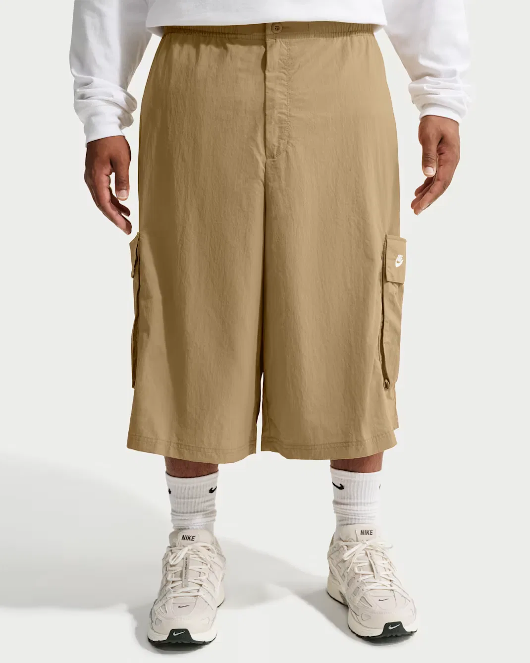 Мужские шорты-карго оверсайз Nike Sportswear Club, Parachute Beige/White — фото 2