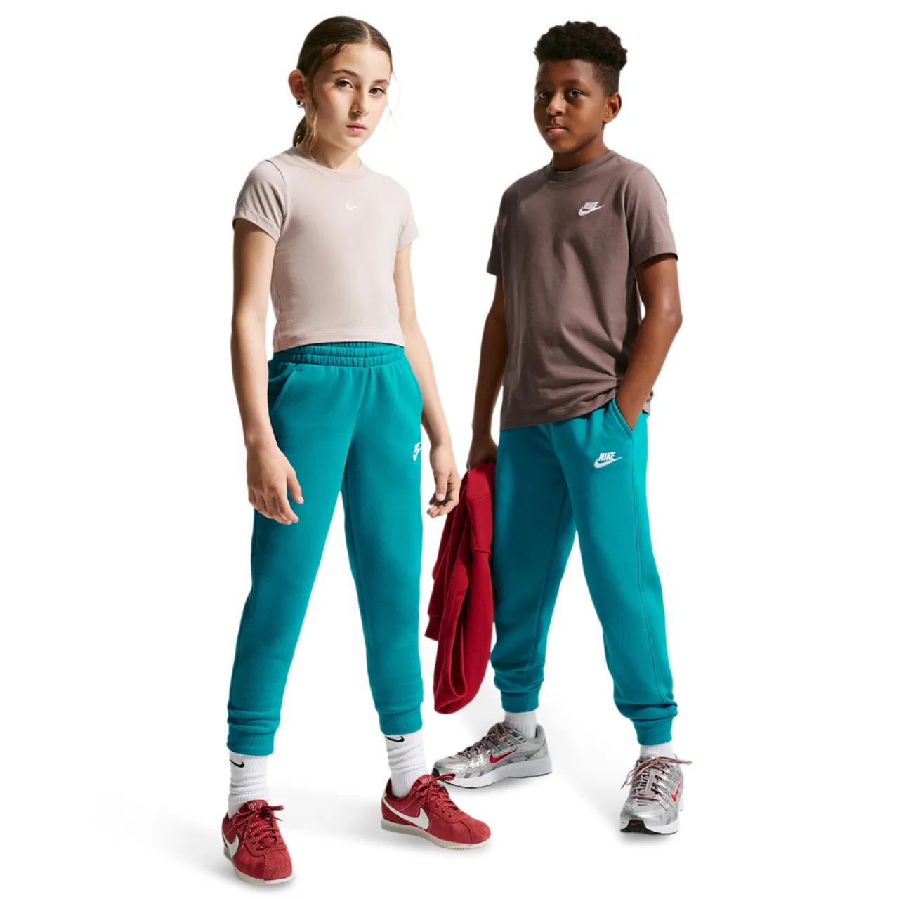 Детские спортивные штаны для мальчиков из футера с принтом Nike NSW Club LBR Fleece Joggers Nike, Energy White — фото 3