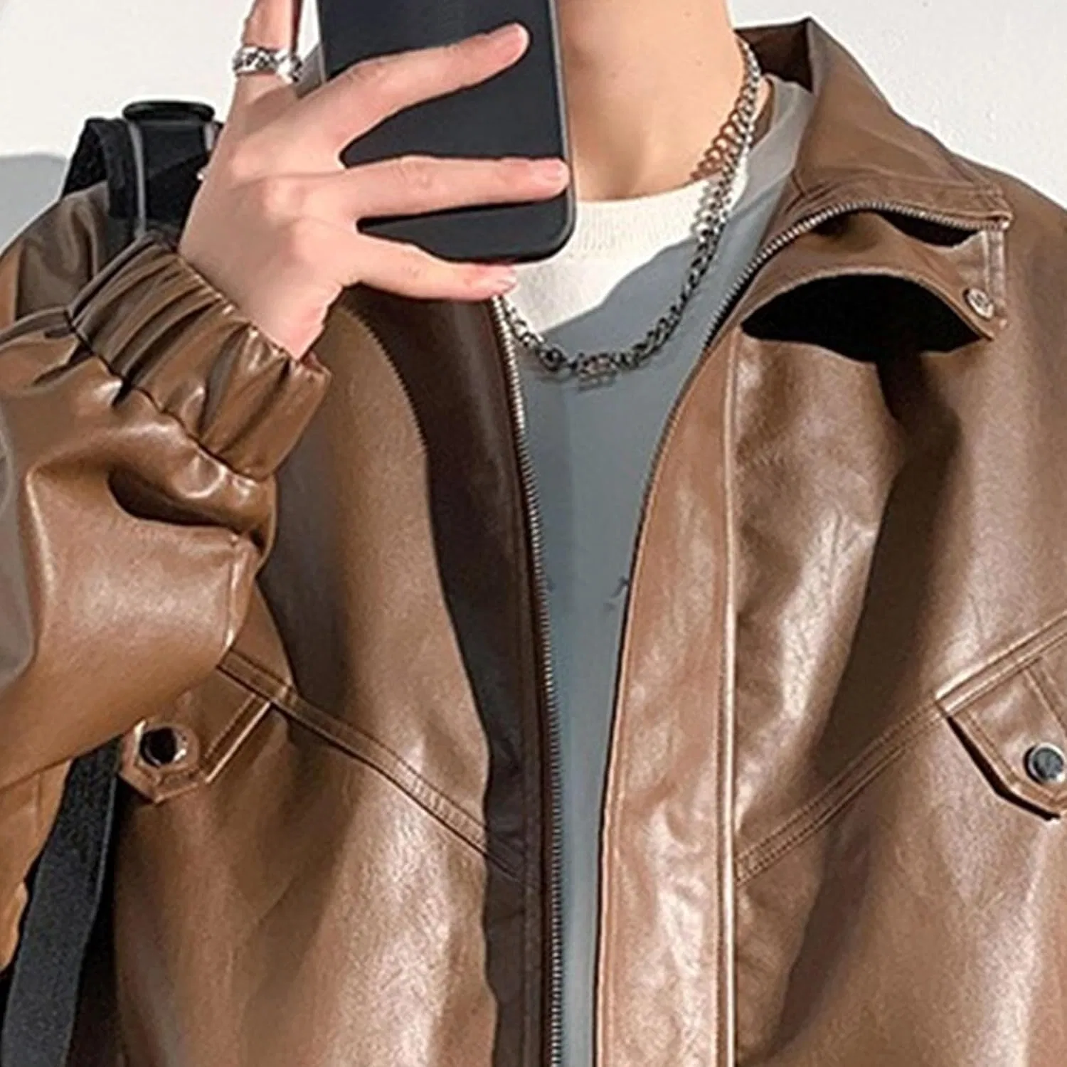 Мужская куртка из экокожи с молнией, модель Oversized, кофейный — фото 4