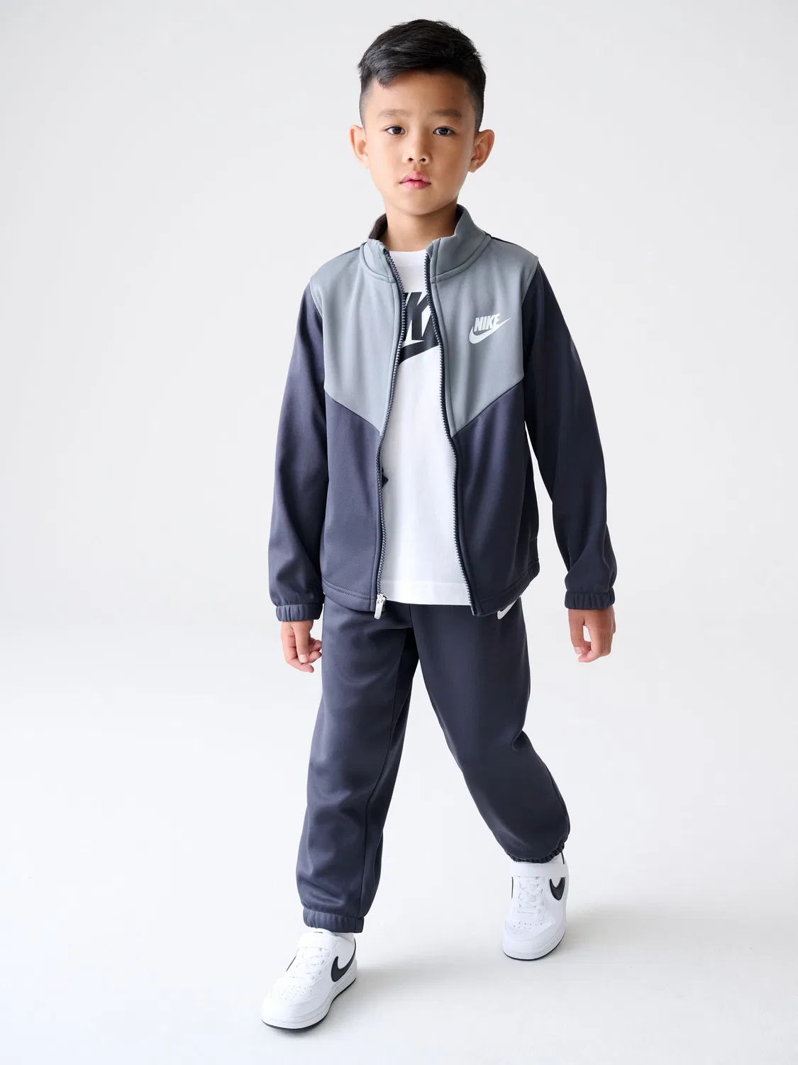 Спортивный костюм Nike Grey Little Kids Lifestyle Essentials Poly, серый — фото 3