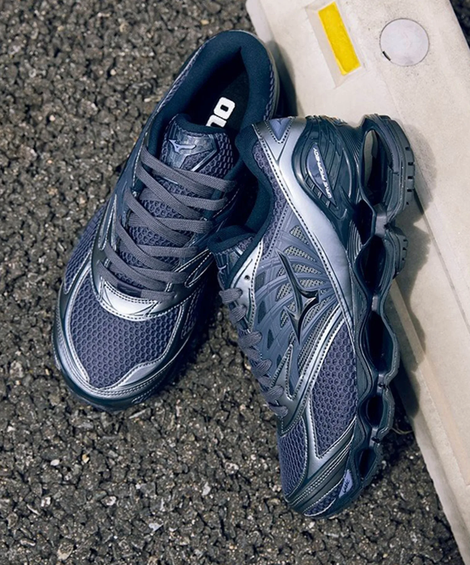 Мужские кроссовки MIZUNO WAVE PROPHECY LS